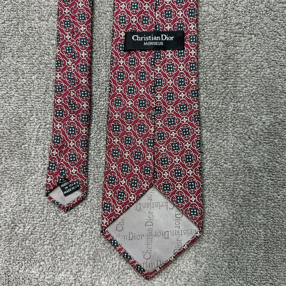 Christian Dior Monsieur Red Silk Geometric Medallion Necktie Made in USA Italy